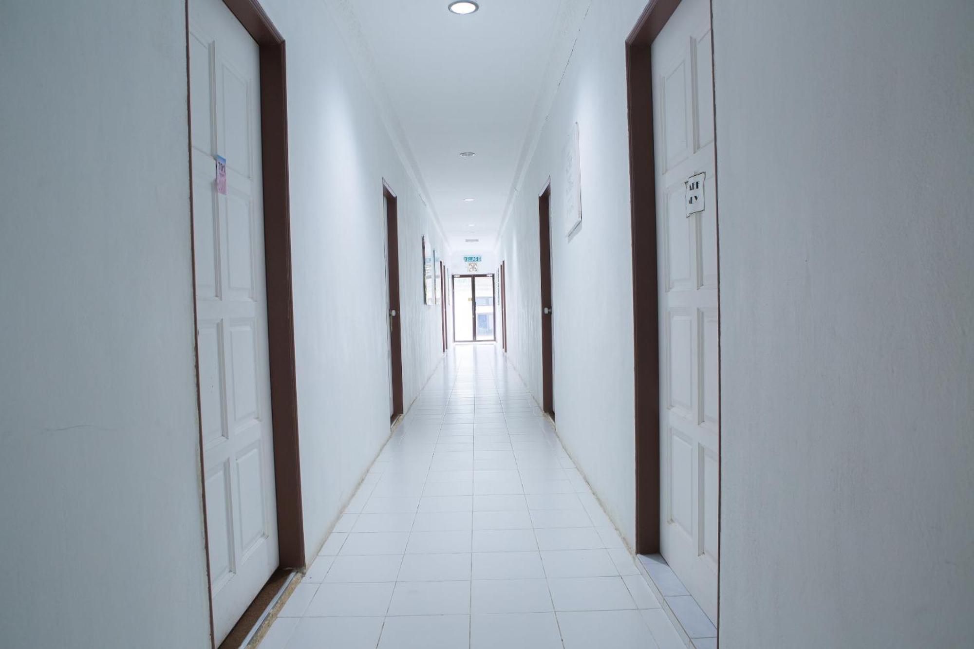 Oyo 90037 The 7 Lodge Tambunan 외부 사진