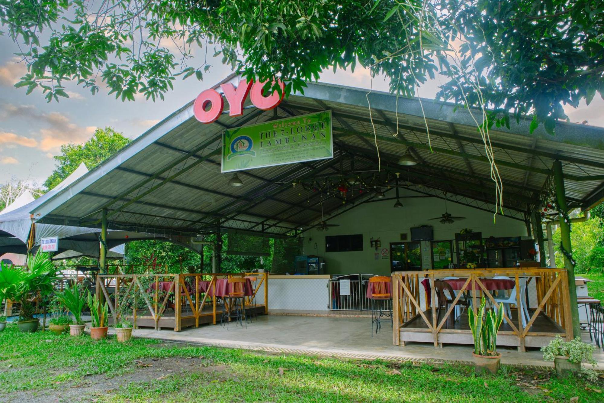 Oyo 90037 The 7 Lodge Tambunan 외부 사진