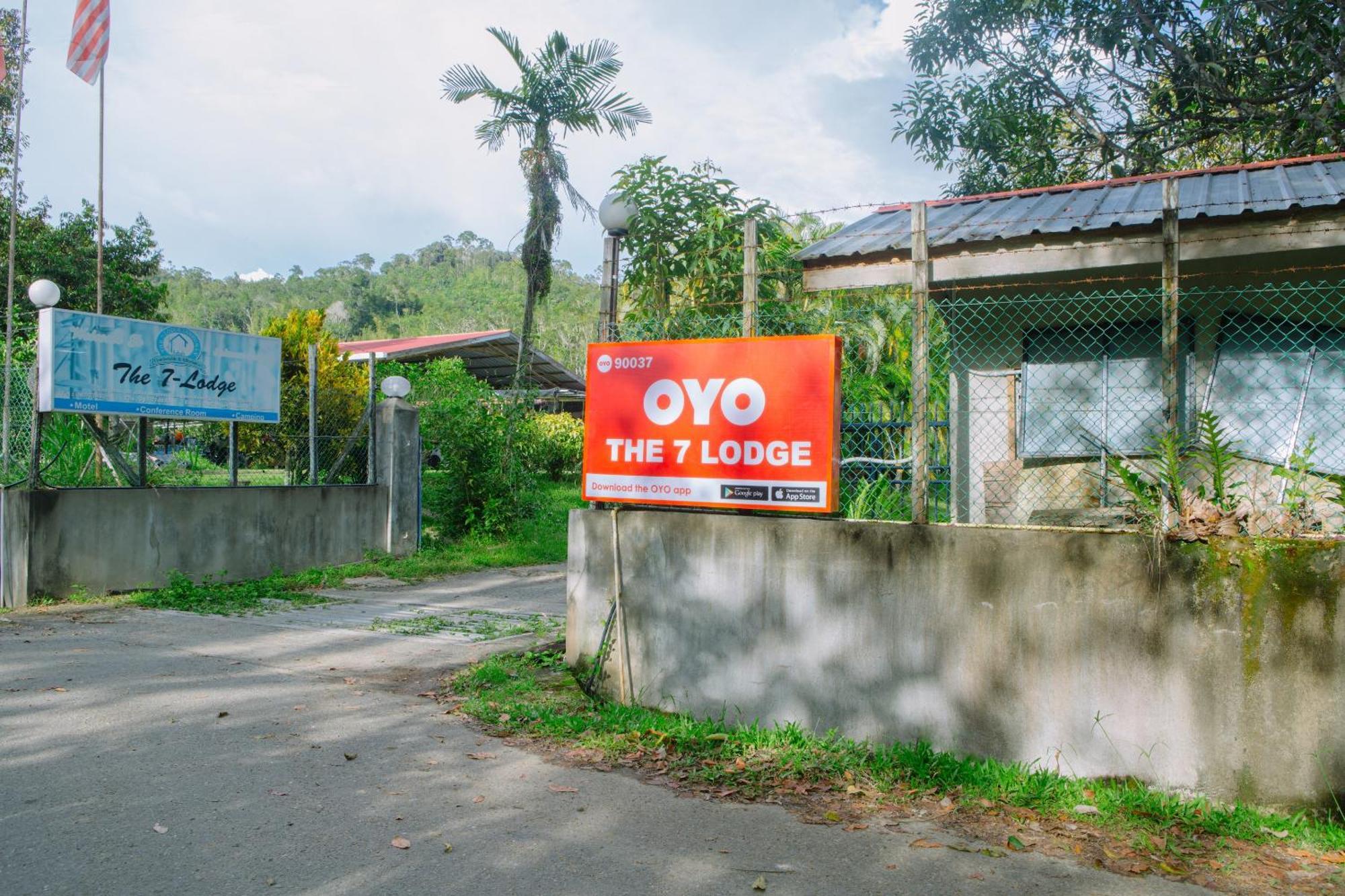 Oyo 90037 The 7 Lodge Tambunan 외부 사진